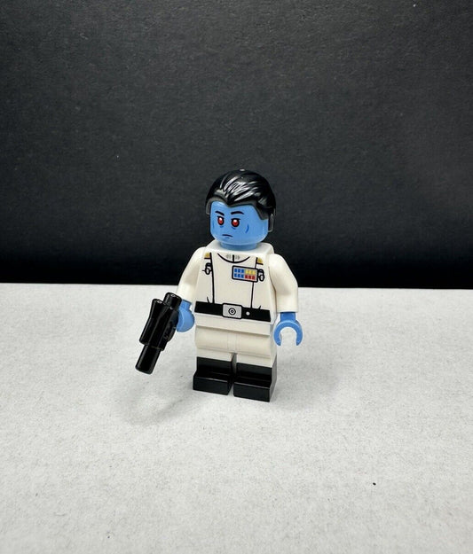 Lego Grand Admiral  Thrawn Minifigure  (sw1356 ) 75385 BRAND NEW