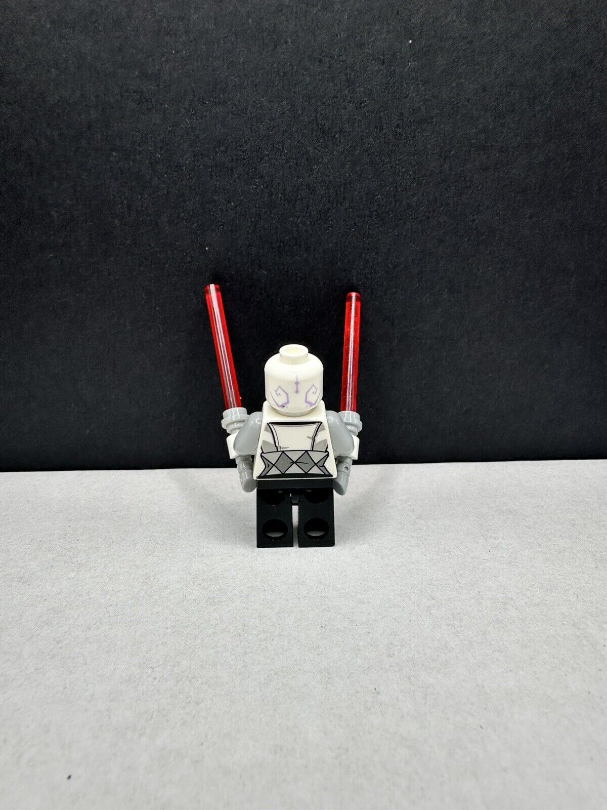 LEGO STAR WARS Minifigure Asajj Ventress - White Torso (sw0615) 75087