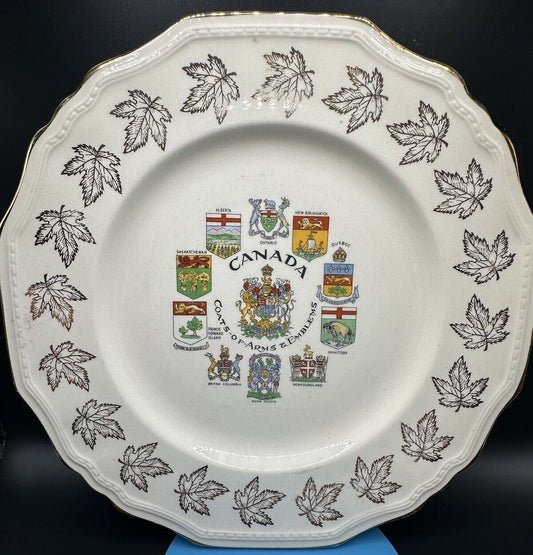 Vintage 10" Canada souvenir plate Coat Of Arms